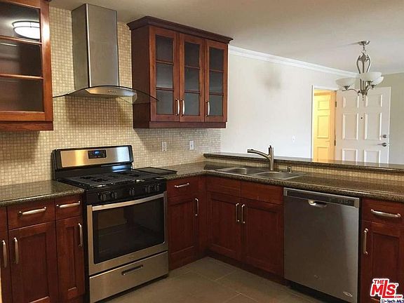 2nd image of 3220 Altura Ave APT 116