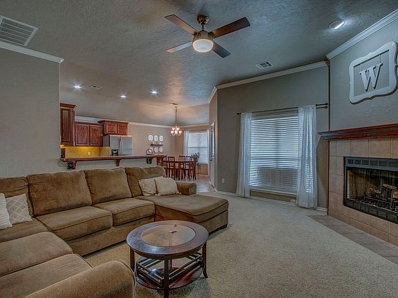 5th image of 601 SW 159th Ter