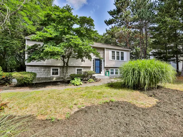 574 Oak Street, Manchester, NH 03104