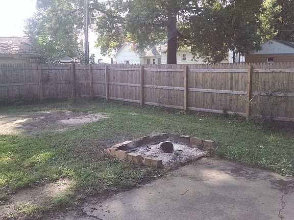 3rd image of 1924 Sauber Ave