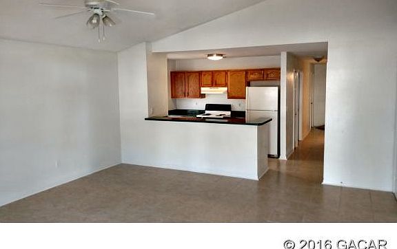2nd image of 4649 SE 6th Ave
