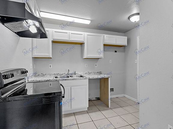 5th image of 430 Chestnut Ln