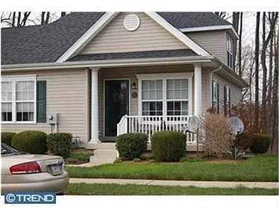 103 Liberty Dr photo 1