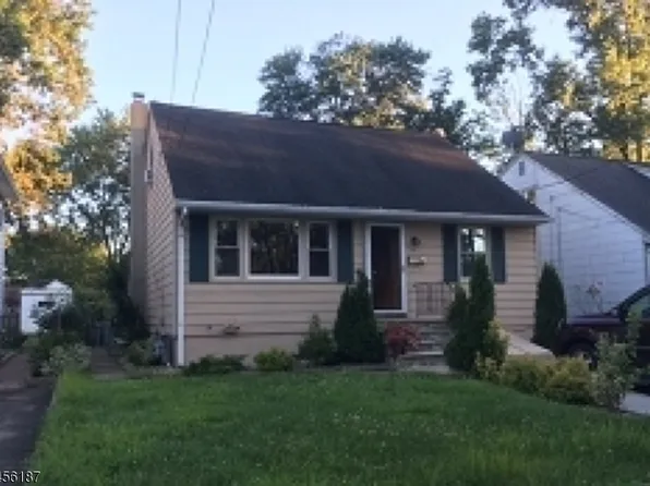 30 Carlson Pl, Lake Hiawatha, NJ 07034