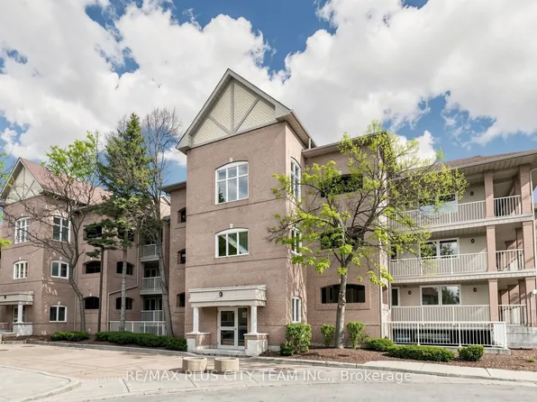 55 Bristol Rd E #111, Mississauga, ON L4Z 3N9