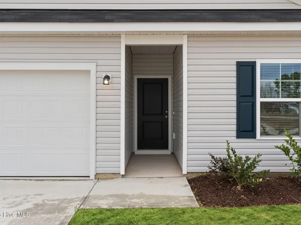 146 N Squires Lane, Richlands, NC 28574