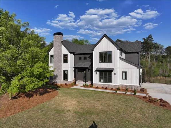 6003 Bluewater Blvd, Gainesville, GA 30506