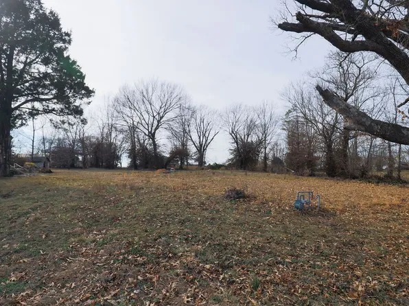 11881 Walker St #18, Gentry, AR 72734