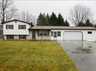 111 Roxbury Ln, Battle Creek, MI 49017