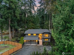 15817 SE Newport (private drive) Way, Bellevue, WA