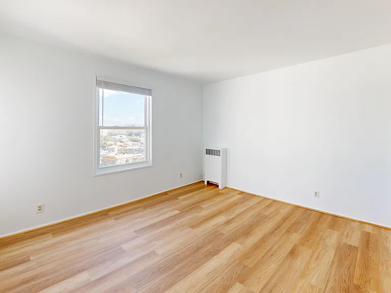Parkmerced Apartments — Photo 93