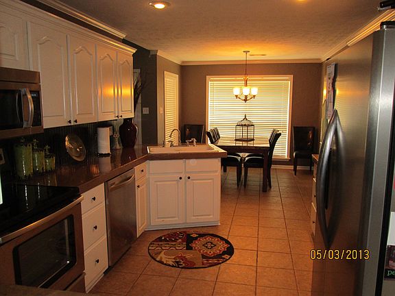 Kitchen and dining area