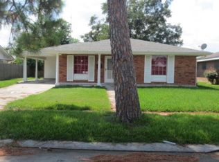 316 Appletree Ln, Gretna, LA 70056