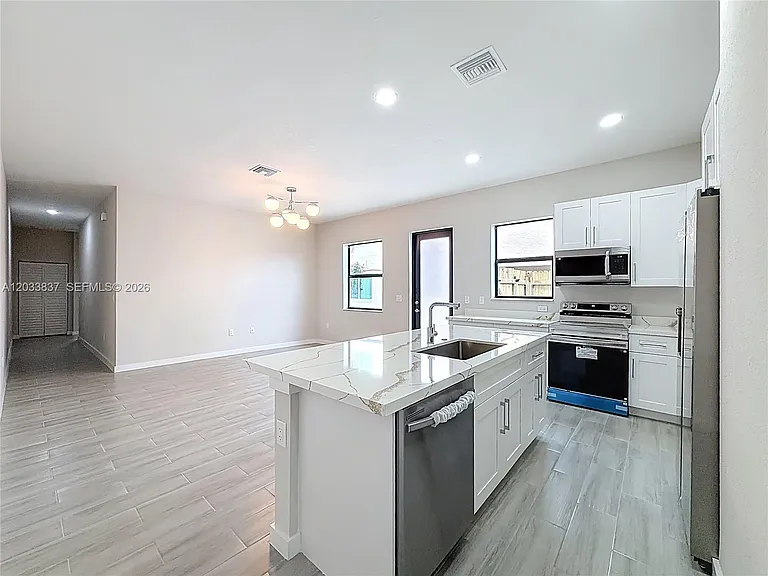 410 NW 41st St #410 — Photo 10
