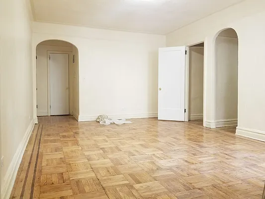 Rented by Lang Realty LLC | media 4