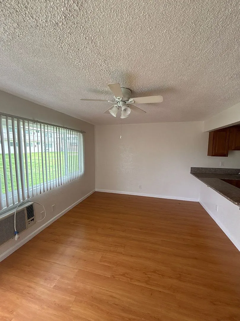 Pueblo Bonito Apartments — Photo 4
