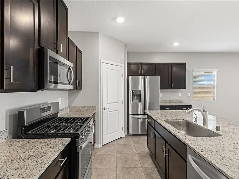 4414 Meline Ave — Photo 5