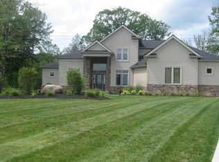 6620 Cummings Ct, Solon, OH 44139