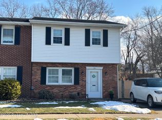 121 N Gates Ave, Kingston, PA 18704