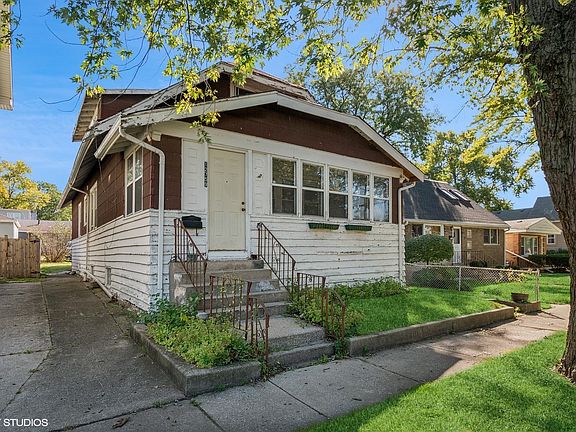 2nd image of 12759 Clinton St