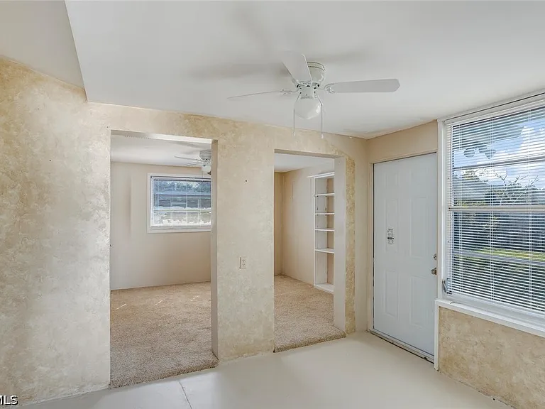 806 Entrada Dr N — Photo 13