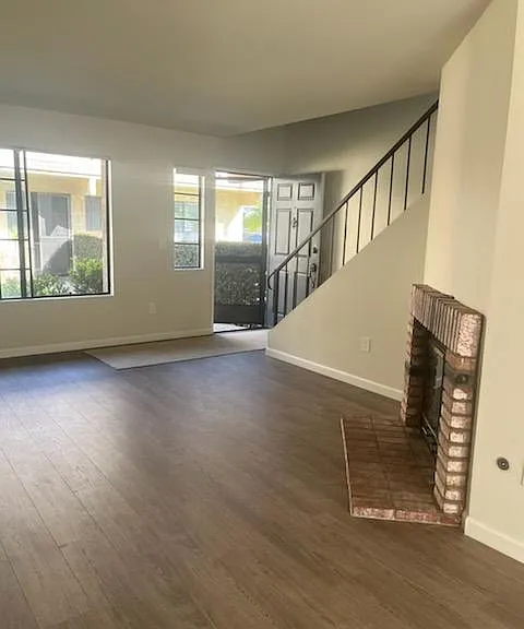 4353 Howard Ave — Photo 6