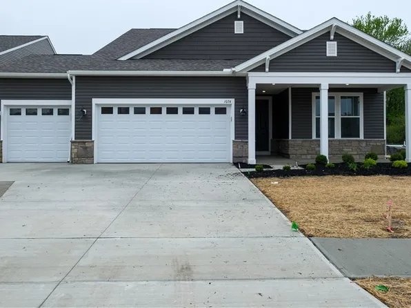 1074 Greenhouse Trl, Columbia Station, OH 44028