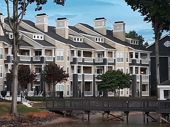 South Point, Building 2, #926