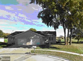 220 Manor Dr #222, Iowa Falls, IA 50126