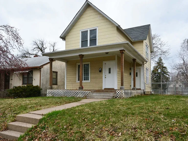 1165 Minnehaha Ave E — Photo 1