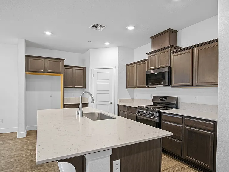 2455-00 Explorador Dr — Photo 13