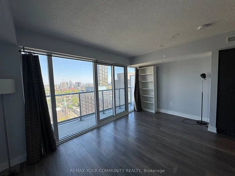 89 McGill St #2307 — Photo 1