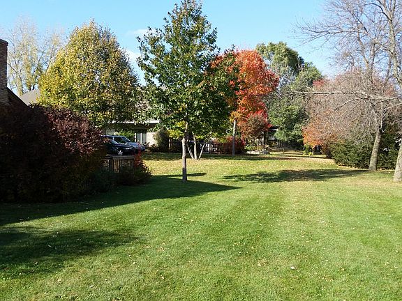 2nd image of 14390 Heywood Ave
