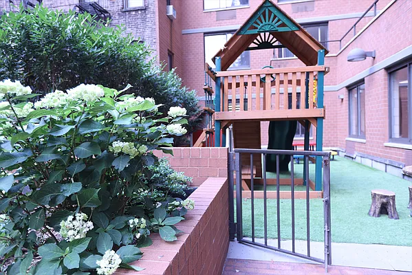 Rented by Douglas Elliman | media 54