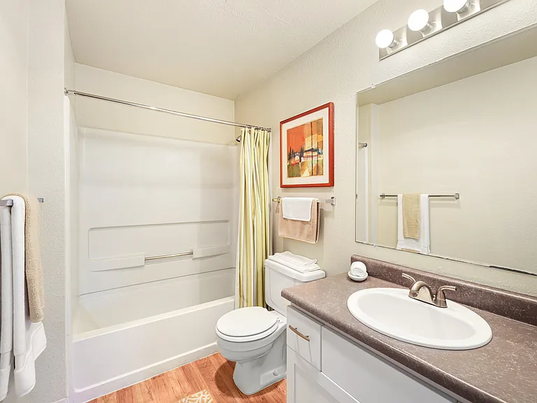 Rainier Pointe — Photo 22