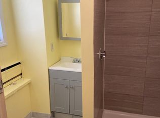 40 Sinclair Ave, Cranston, RI 02907