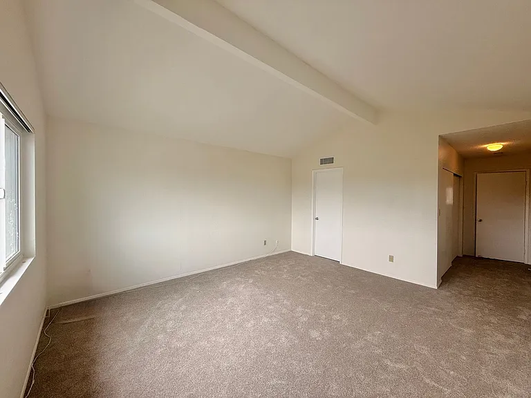 10019 Canyonview Ct — Photo 6