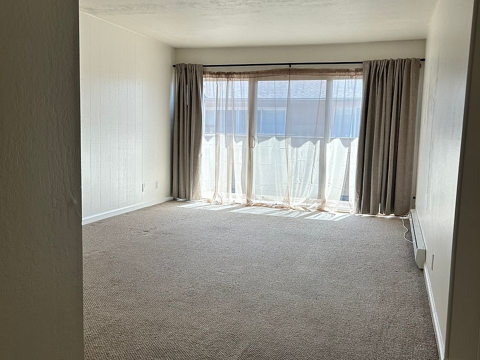 1st image of 260 Industrial Pkwy APT 39