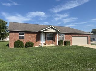 10 Clover Ct, Aviston, IL 62216