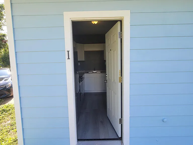 513 E Caney St #I — Photo 2