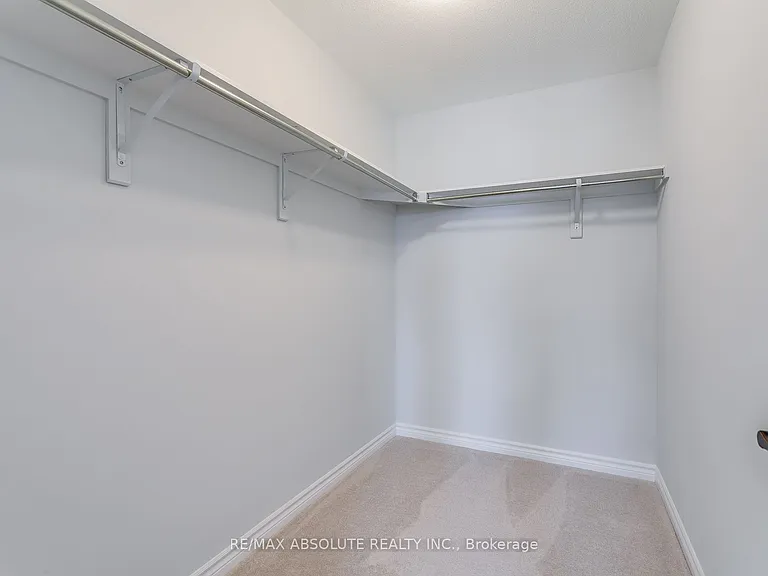 315 Pumpkinseed Cres — Photo 20