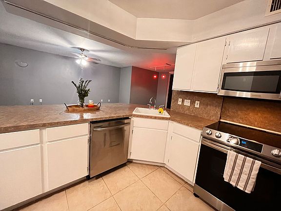 4th image of 200 Scotia Dr