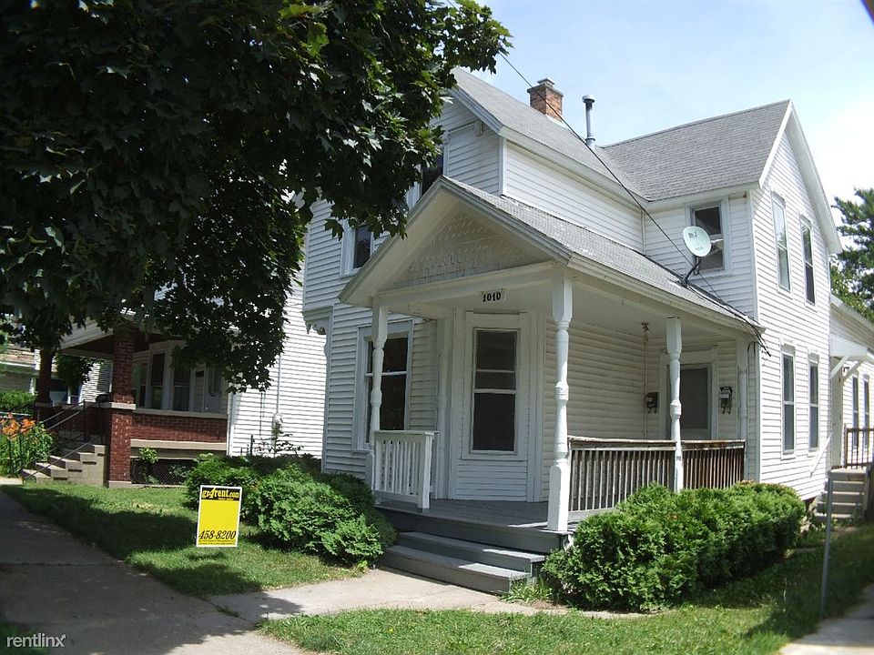 Front view in Summer