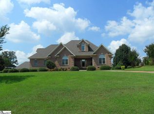 107 Crosswell Acres Ct, Easley, SC 29640