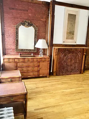 Rented by R New York | media 35