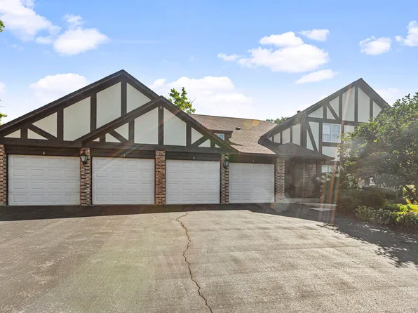 4 Potawatomie Trl APT 4, La Grange, IL 60525