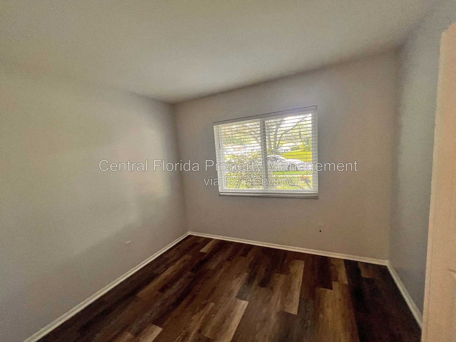 3 bed, 2.0 bath, 1195 sqft, $2,350 — Photo 4