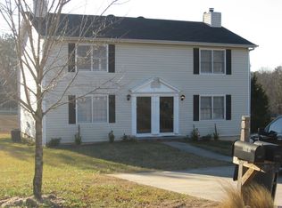 3103 Robie Ln, Snellville, GA 30078