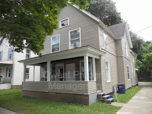 218 Travis St NE, Grand Rapids, MI 49505