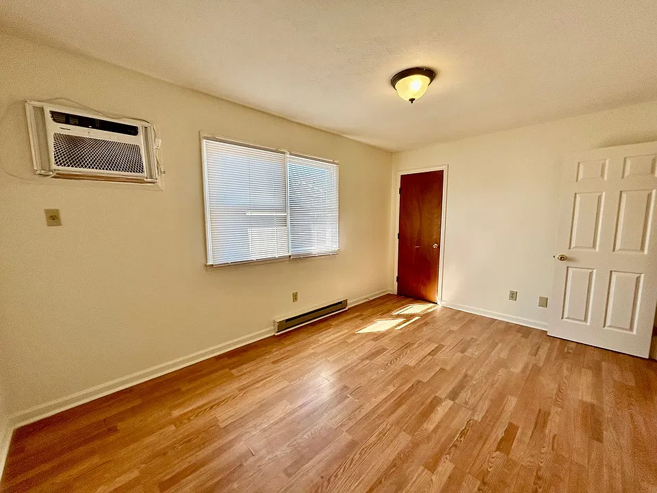 190 Macey Ave #7